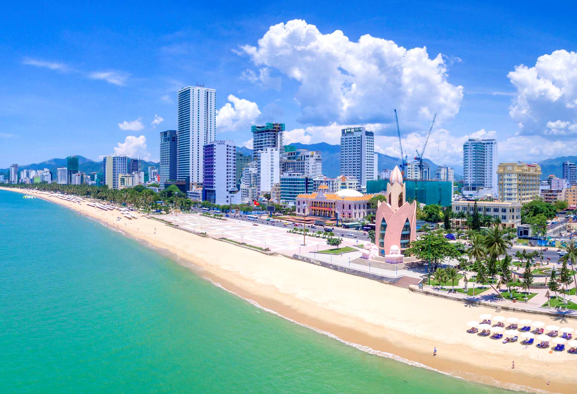 Thuê Xe Mũi Né Đi Nha Trang